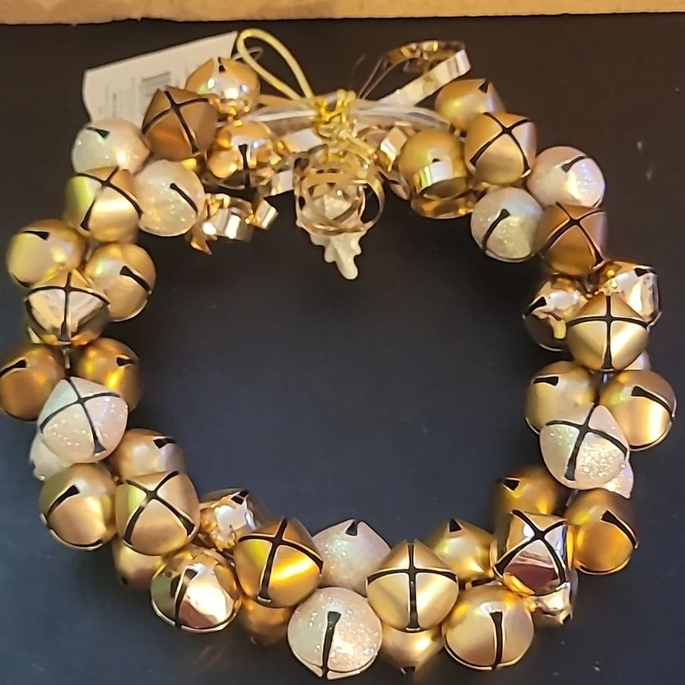 Sleigh Bell Christmas Wreath
